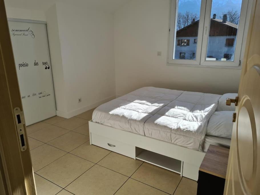 Appartement - Cluses Dış mekan fotoğraf